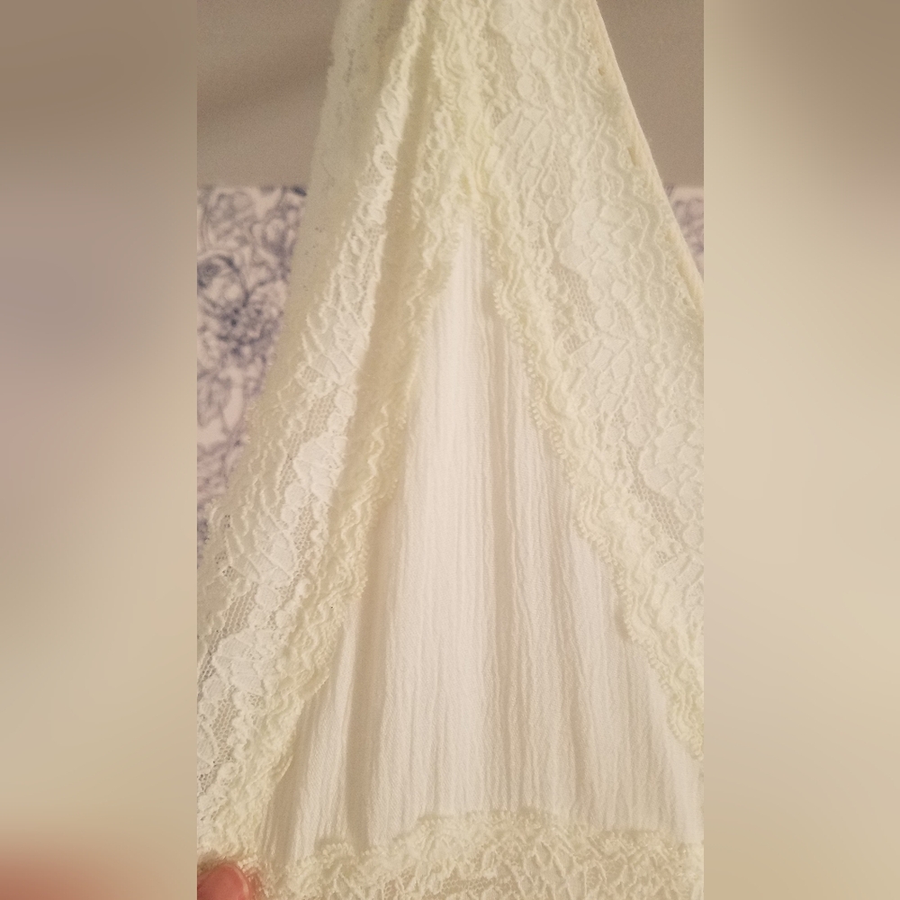 Bohemian Cream Lace Maxi Dress - Picture 8 of 9